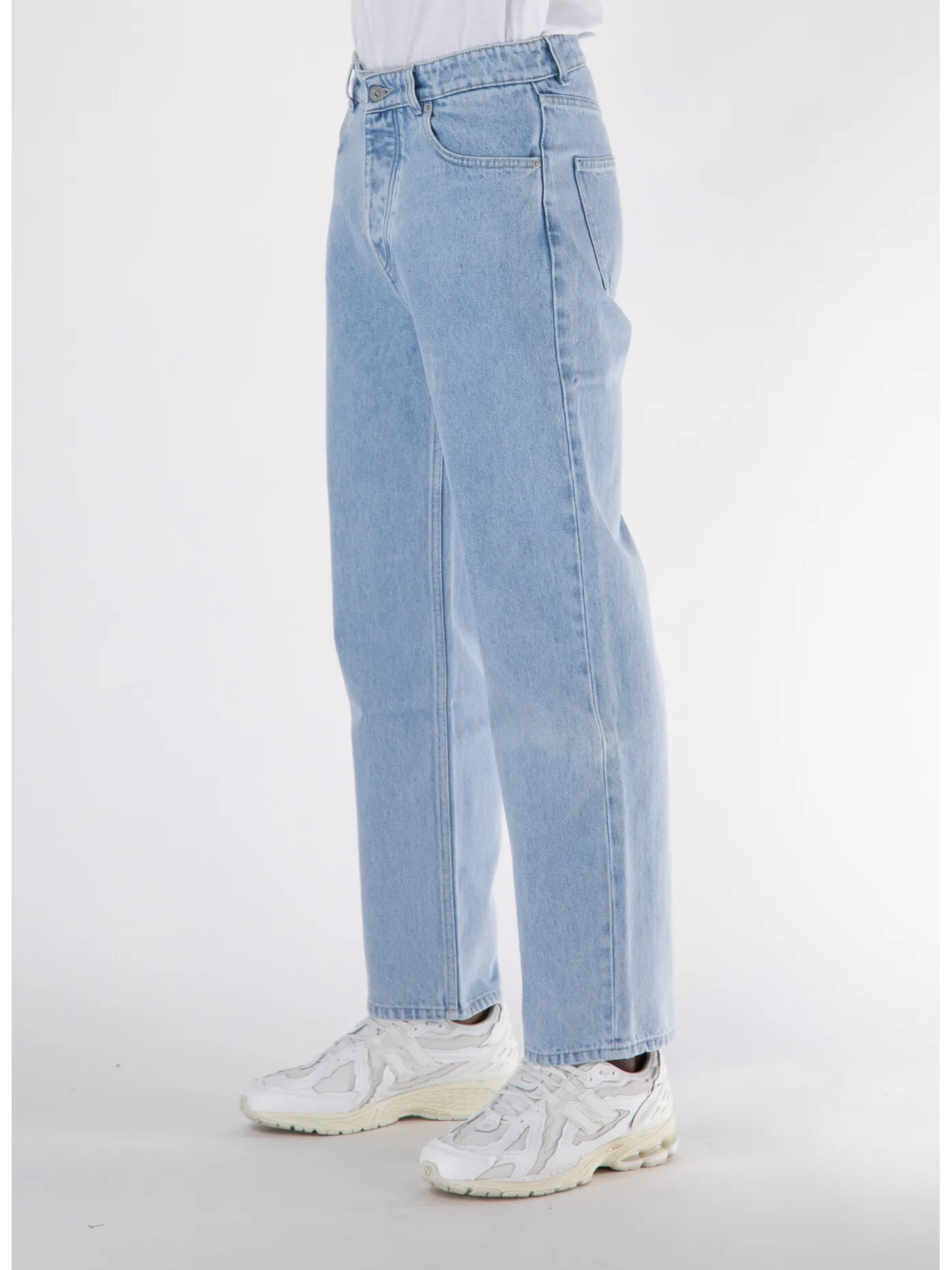     -DROLE DE MONSIEUR    -JEANS LA JEAN DELAVE-