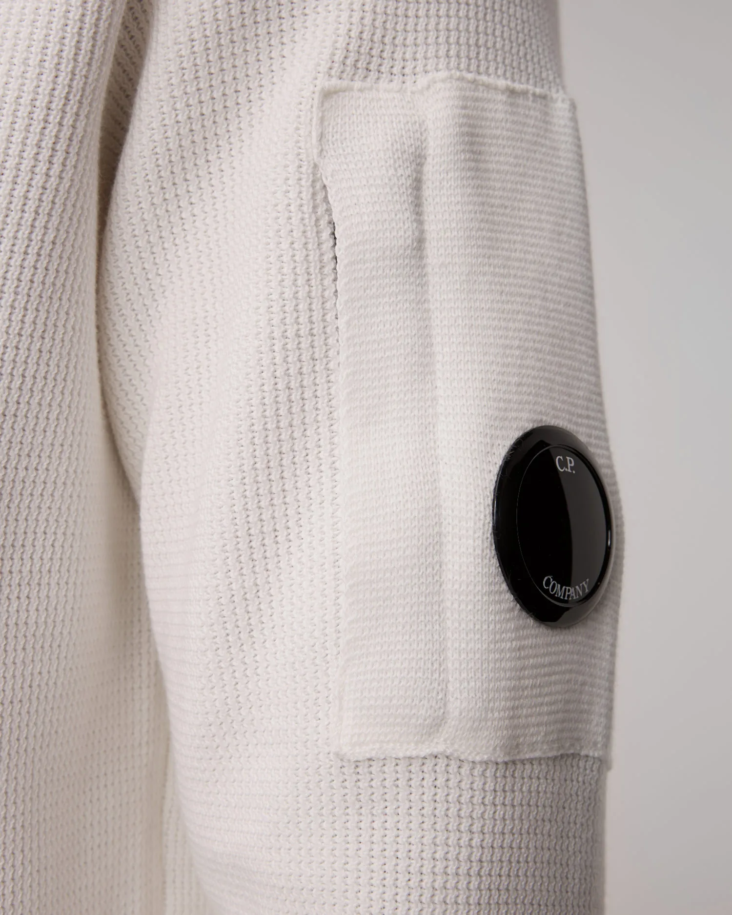 Maglione bianco da uomo C.P. Company 16cmkn164a004037a-103