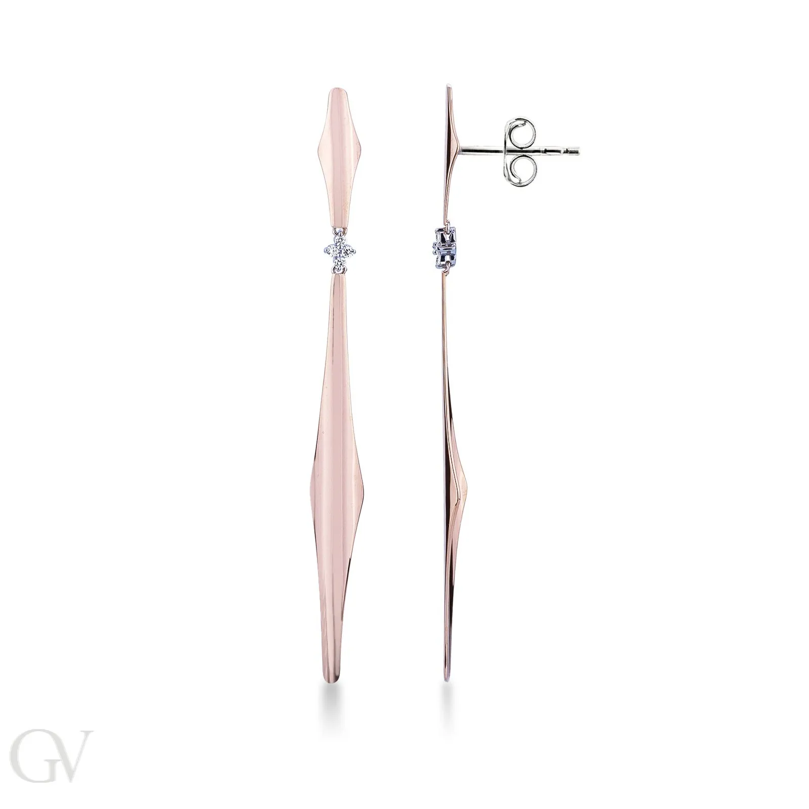Orecchini pendenti a barretta in oro rosa e bianco 18k con diamanti a fiore.