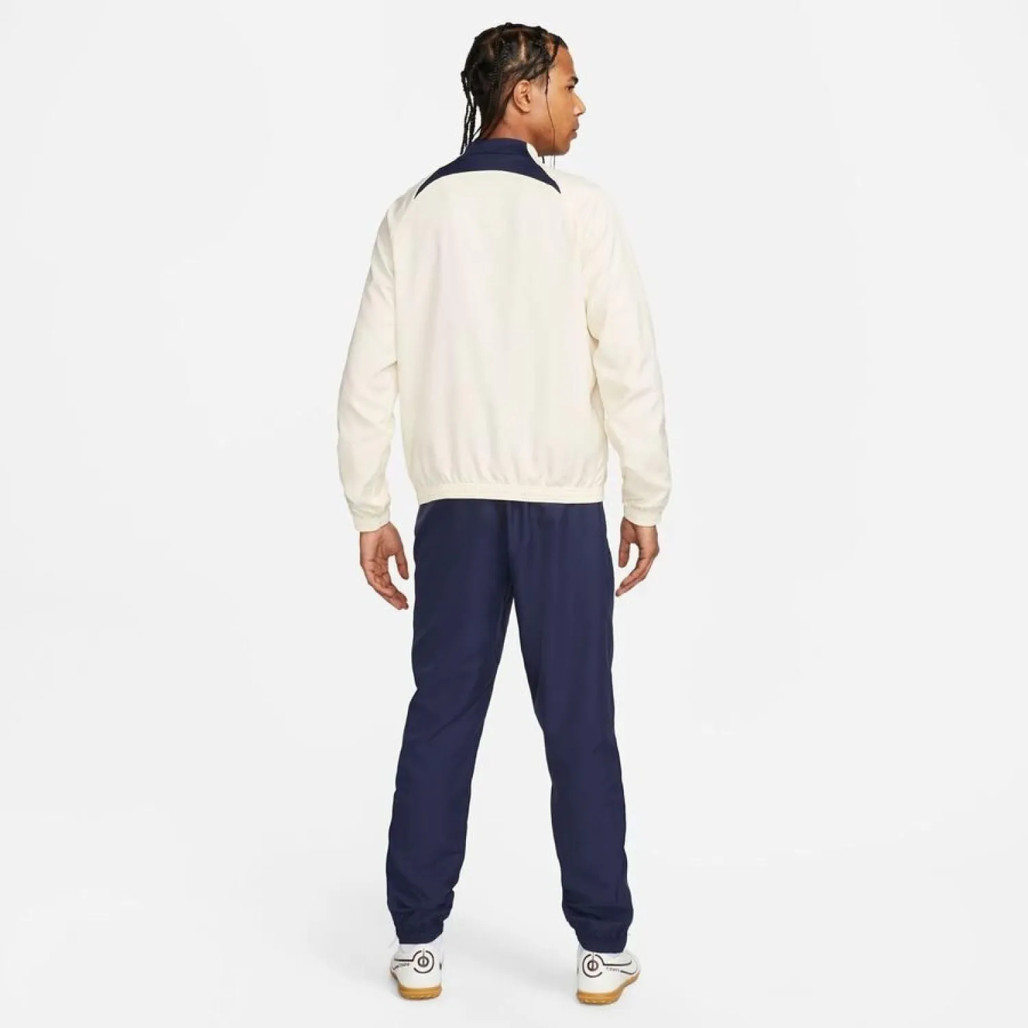 PARIS SAINT-GERMAIN TUTA STRIKE SOCCER