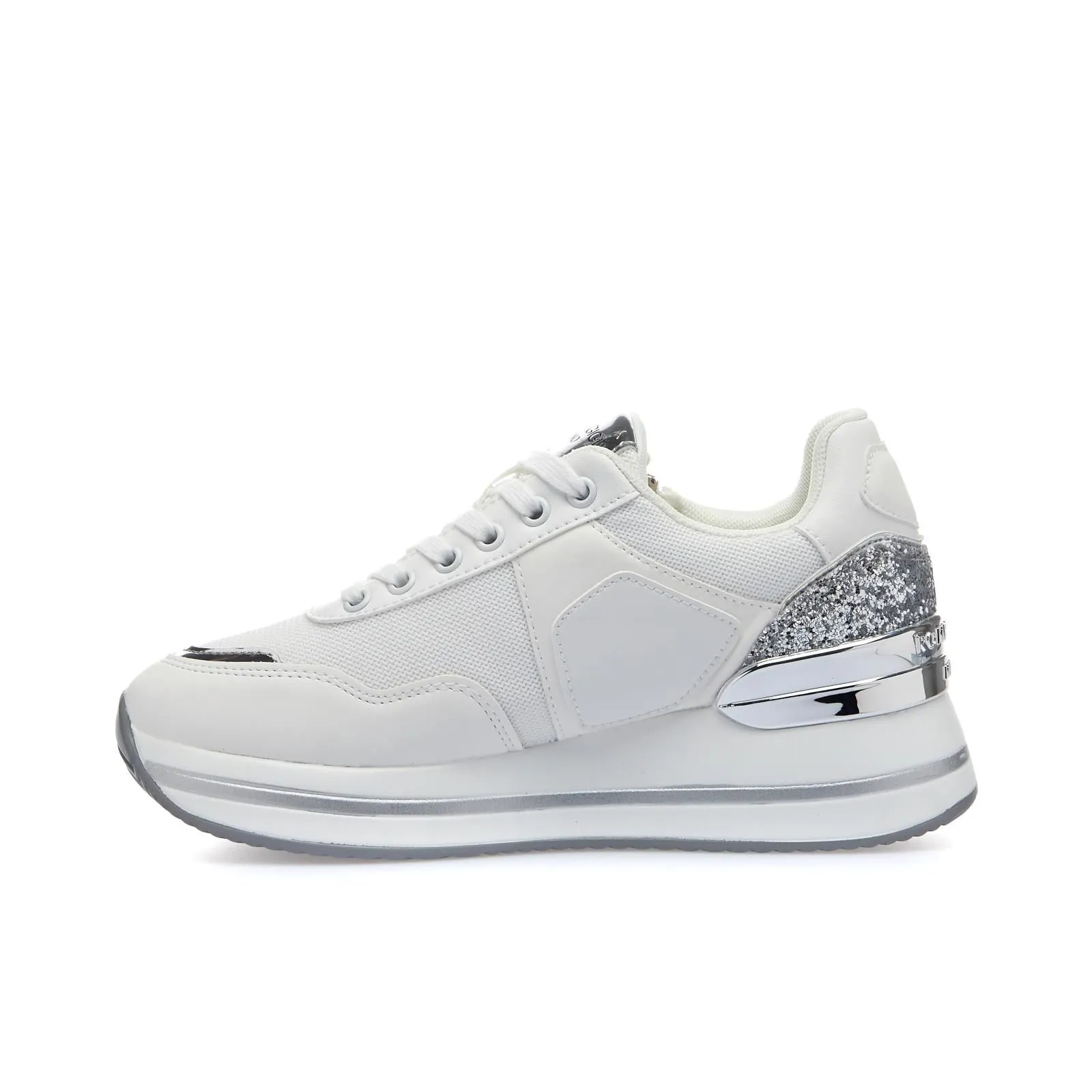 Sneakers bianche con zeppa e dettaglio glitter